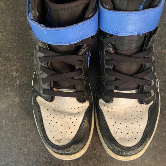 Jordan 1 FlyEase 'Hyper Royal' - Size 10 - Picture 8 of 11